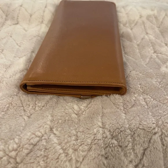 Gucci Tan Leather Clutch - Picture 6 of 7